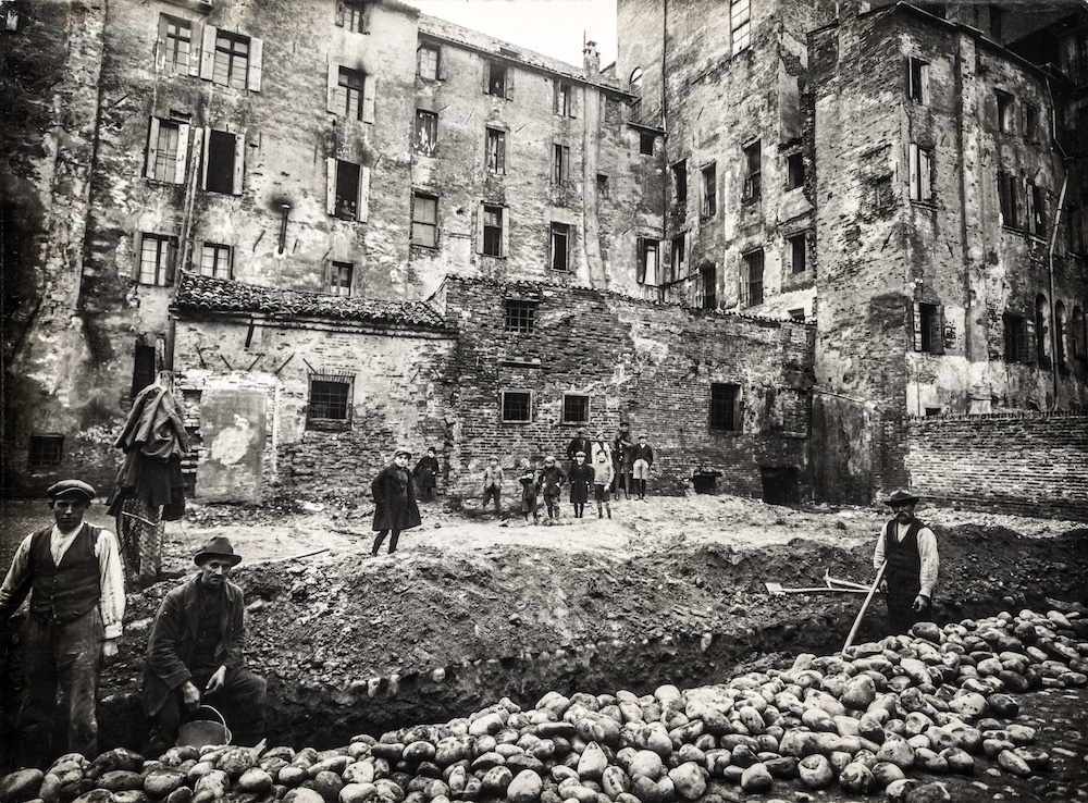 1. DEMOLIZIONE DEL GHETTO DI ROVIGO