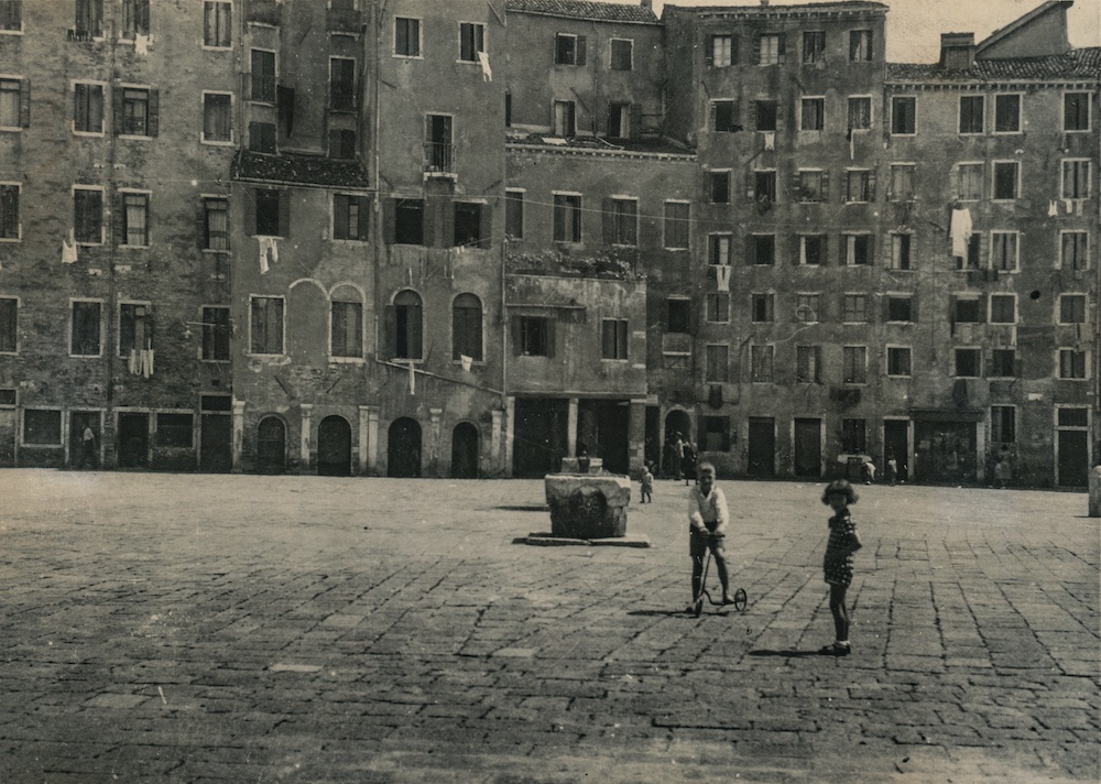 11. CAMPO DI GHETTO NUOVO - VENEZIA